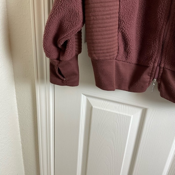 Tahari Sport Women's Sweater size 1x - Picture 7 of 8